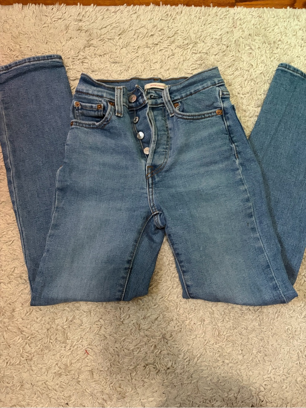 Women’s Straight Levi Jeans